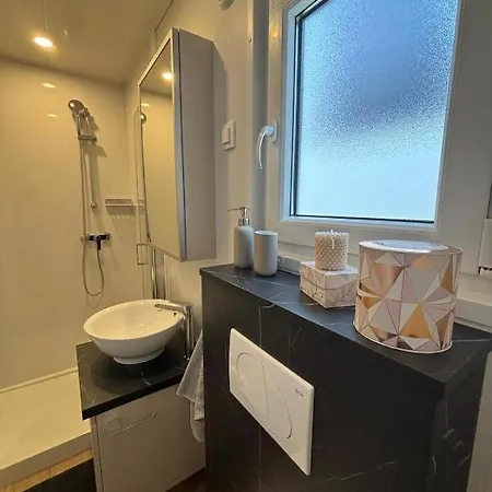 Mobile Ivana * 比奥格勒·纳·莫鲁