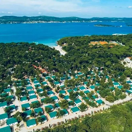 Camping Mobile Ivana Biograd Na Moru