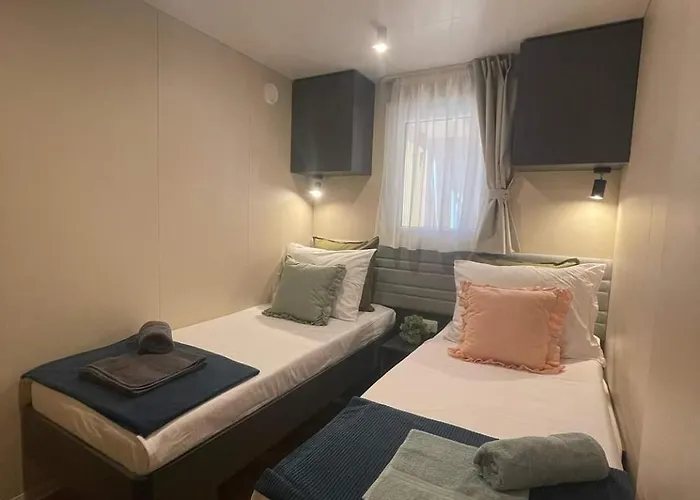 Mobile Ivana Kamp alanı Biograd Na Moru